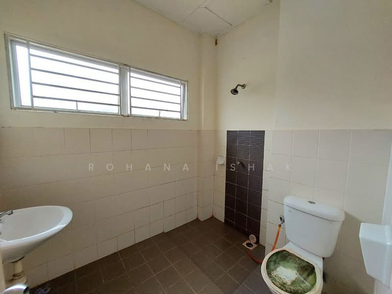 2-storey Terraced House for Sale in Alam Suria (Puncak Alam) - Rohana Ishak - PropertyGuru.com.my