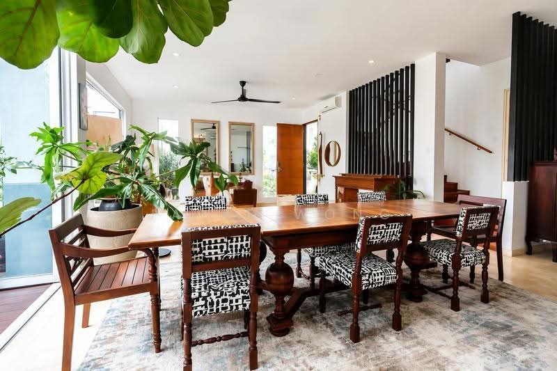 Bungalow House for Sale in Lakefront Villa (Cyberjaya) - Jared Wong - Dining Room - PropertyGuru.com.my