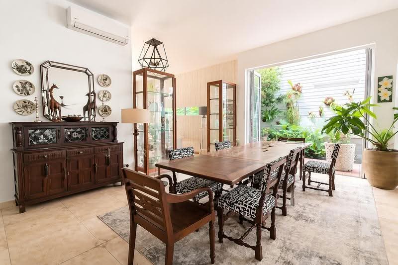 Bungalow House for Sale in Lakefront Villa (Cyberjaya) - Jared Wong - Dining Room - PropertyGuru.com.my