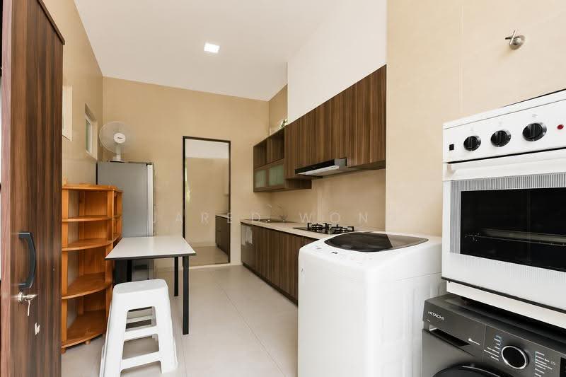 Bungalow House for Sale in Lakefront Villa (Cyberjaya) - Jared Wong - Kitchen - PropertyGuru.com.my