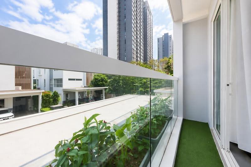 Bungalow House for Sale in Lakefront Villa (Cyberjaya) - Jared Wong - Balcony - PropertyGuru.com.my