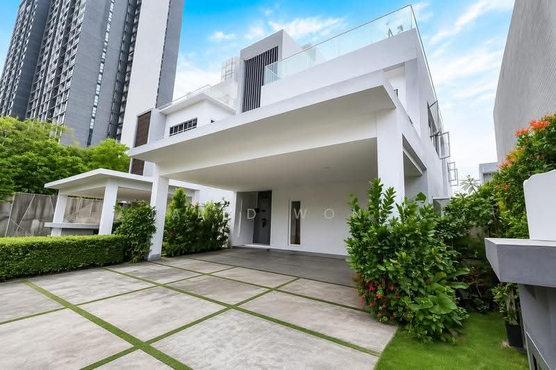 Bungalow House for Sale in Lakefront Villa (Cyberjaya) - Jared Wong - Exterior - PropertyGuru.com.my