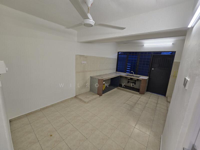 Untuk Disewa - Taman Daya - Jalan Pinang 3, 4