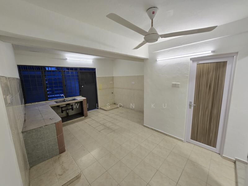 Untuk Disewa - Taman Daya - Jalan Pinang 3, 4