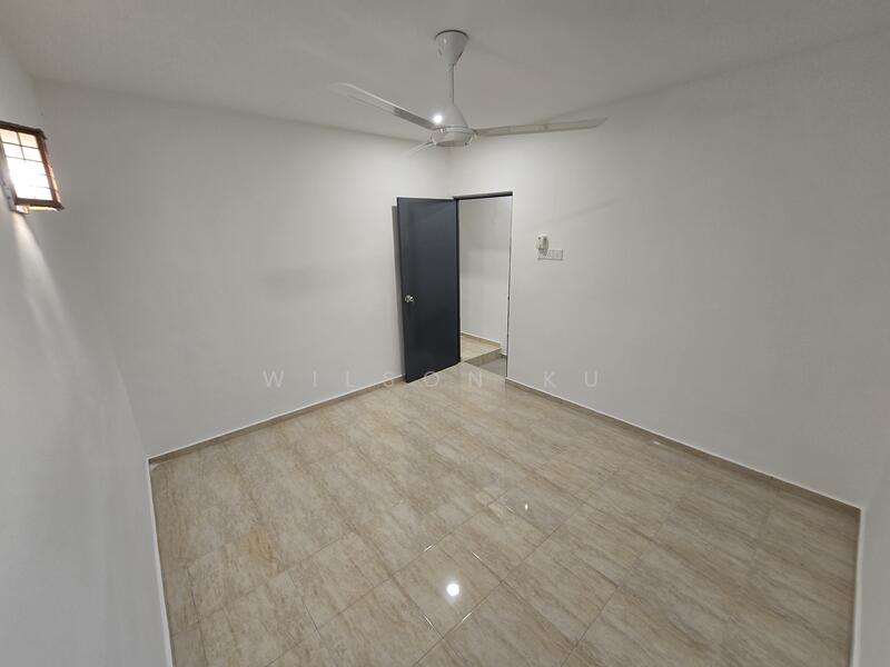 Untuk Disewa - Taman Daya - Jalan Pinang 3, 4