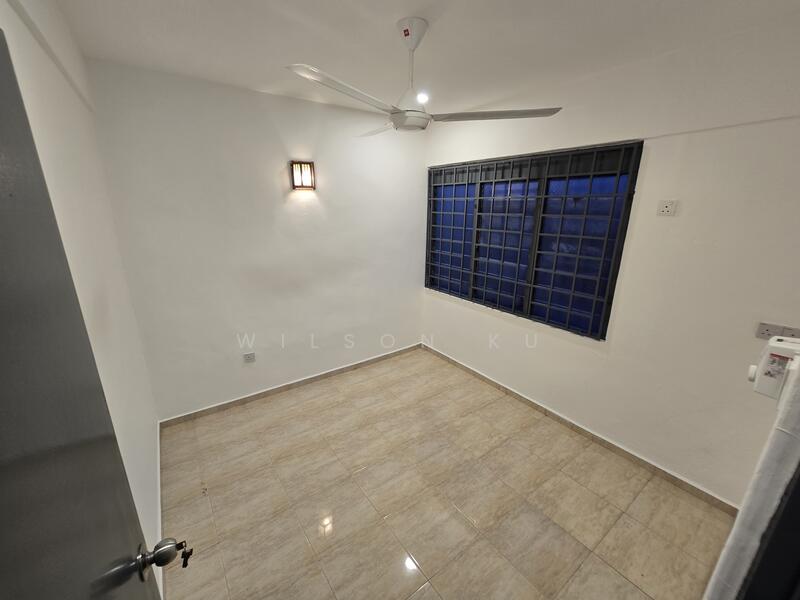 Untuk Disewa - Taman Daya - Jalan Pinang 3, 4