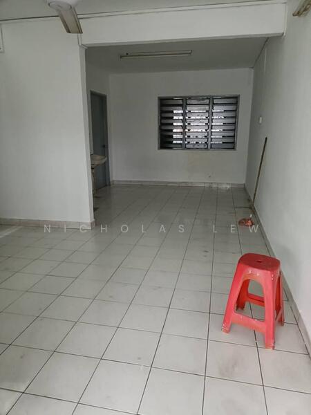 Untuk Disewa - Taman Bukit Serdang Seksyen 5