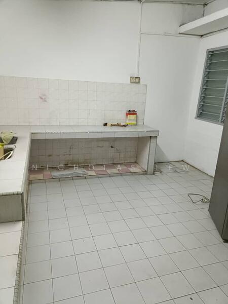 Untuk Disewa - Taman Bukit Serdang Seksyen 5