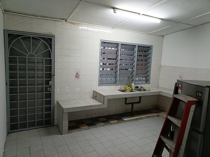 Untuk Disewa - Taman Bukit Serdang Seksyen 5