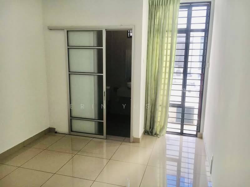 2-storey Terraced House for Sale in Laman Glenmarie (Shah Alam) - Erin Yusof - PropertyGuru.com.my