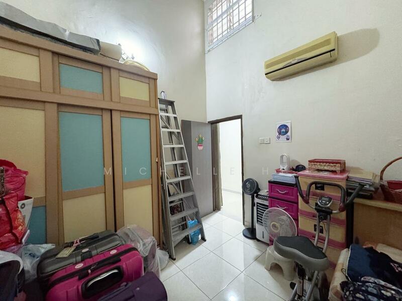 For Sale - Taman Nusa Bestari 1