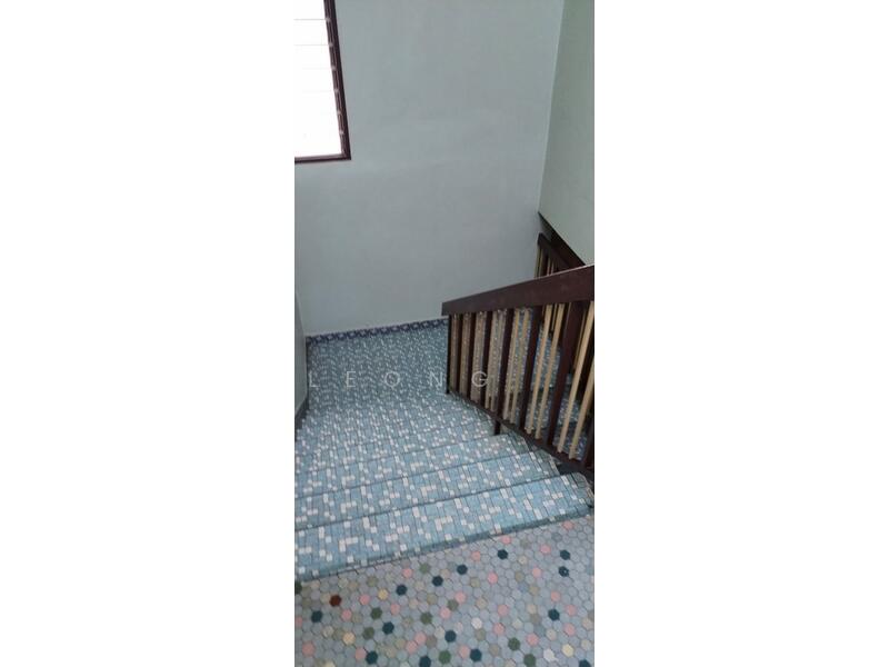 Untuk Dijual - Jalan Batu Perempuan