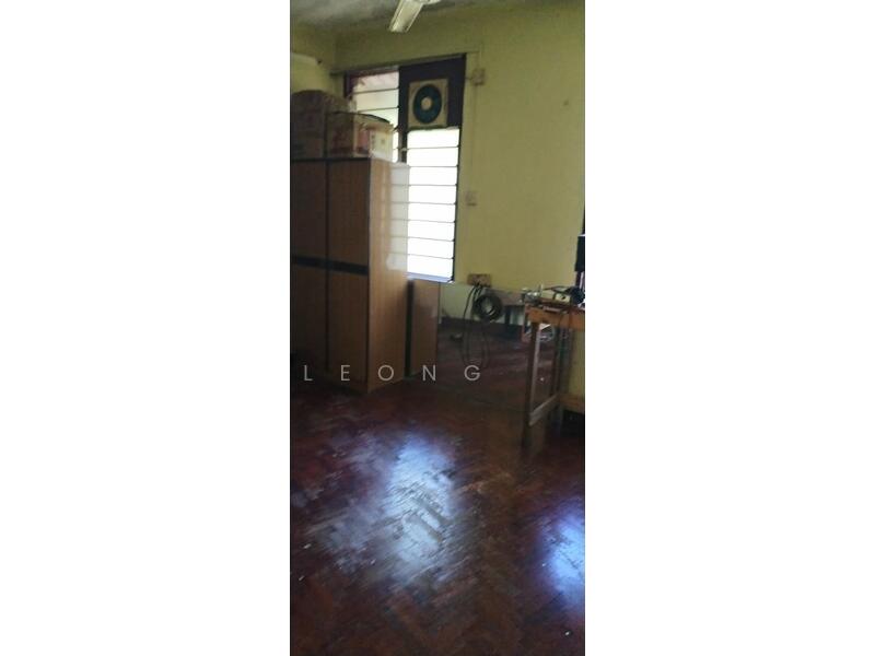 Untuk Dijual - Jalan Batu Perempuan