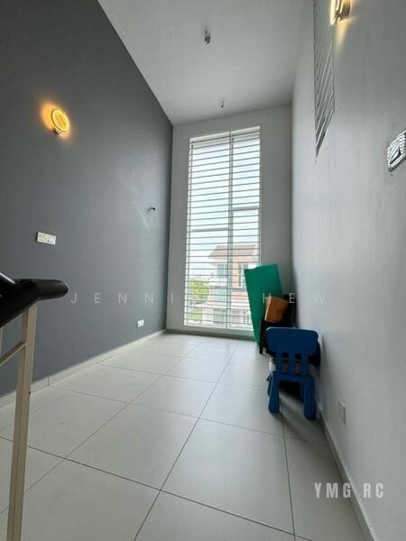 Untuk Dijual - 3-storey Terraced House at Bandar Botanic