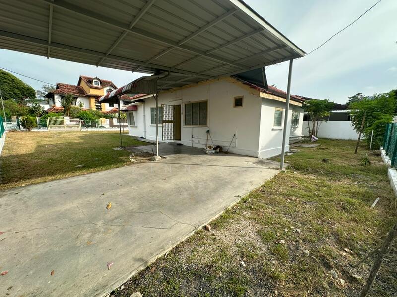 For Rent - Single Storey Bungalow Tanjung Bungah