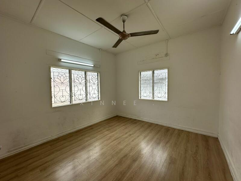 For Rent - Single Storey Bungalow Tanjung Bungah