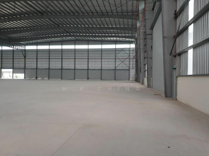 2 Acres Detached Factory Warehouse 2000Amp Senawang Industrial untuk Untuk Disewa - RM 58,000 /bulan, Mac 2026 - PropertyGuru.com.my