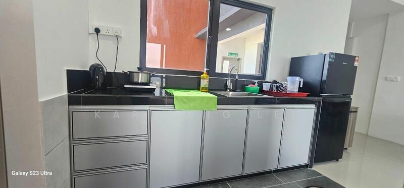 Untuk Disewa - Piccadilly