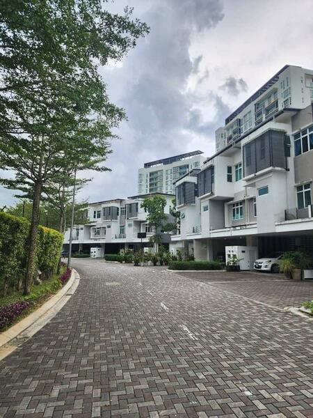 Condominium for Sale at D'Suites Akasia Horizon - Joyce Ong - PropertyGuru.com.my