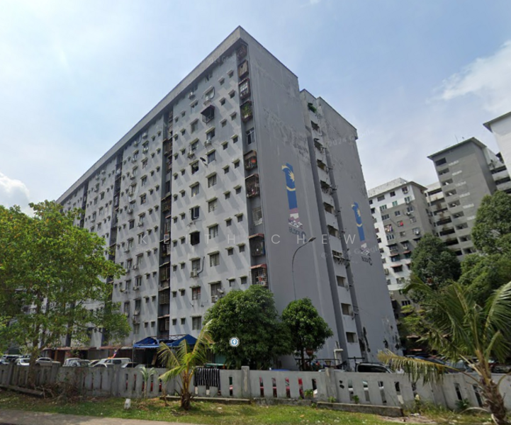 For Sale - Taman Petaling Utama Flat