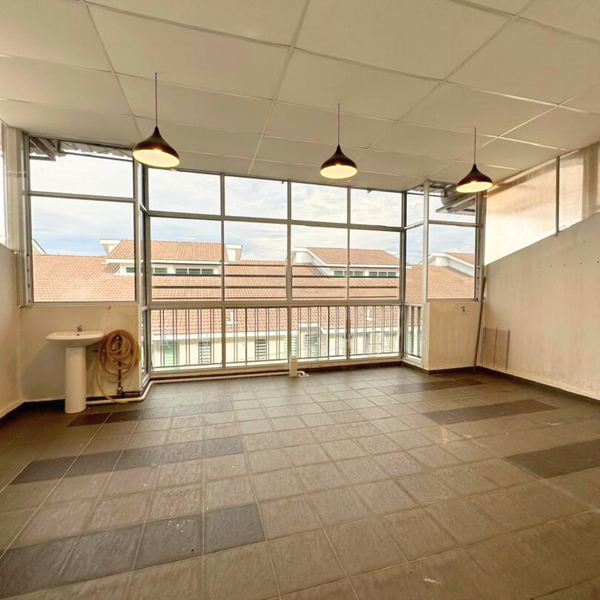 Untuk Disewa - Taman Naluri Ria 3 Storey House