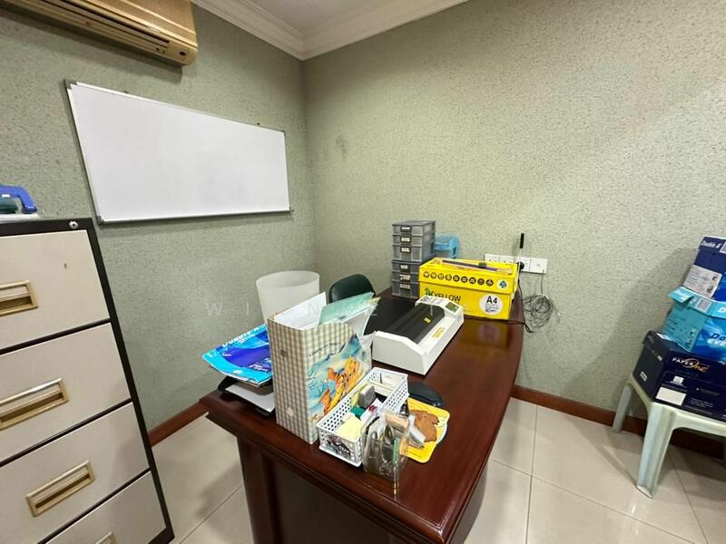 For Rent - shop office fully reno fully furniture