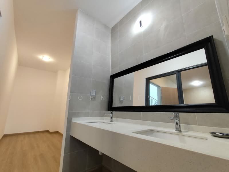 3-storey Terraced House for Sale in BANDAR PUCHONG JAYA (Puchong) - John Liew - Bathroom - PropertyGuru.com.my