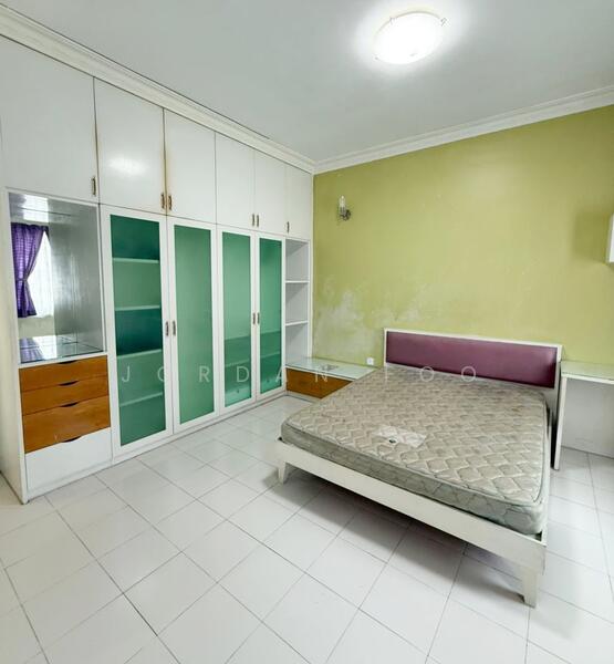 Untuk Dijual - Halaman Bukit Gambir