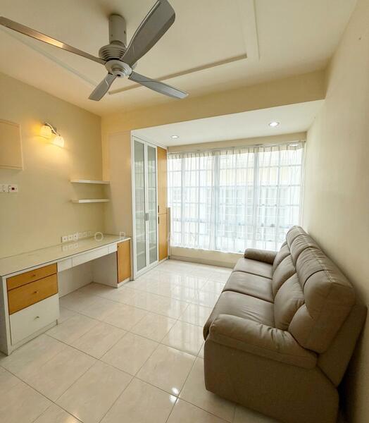 Untuk Dijual - Halaman Bukit Gambir