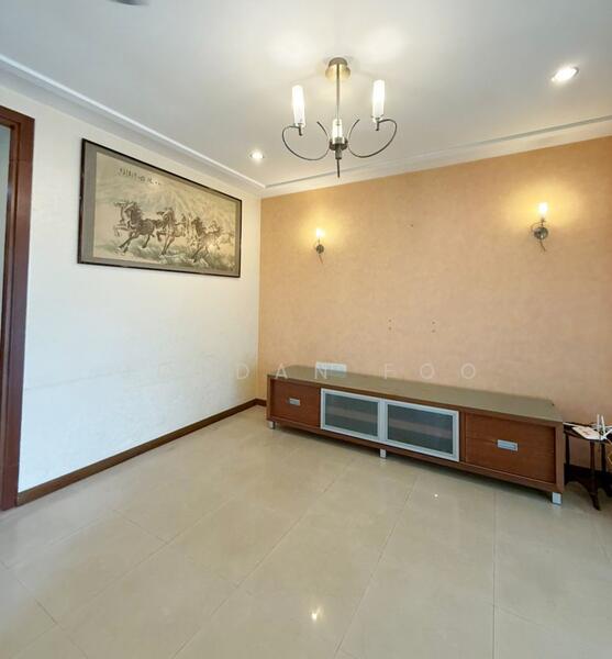 Untuk Dijual - Halaman Bukit Gambir