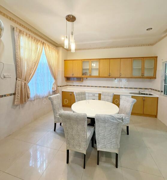 Untuk Dijual - Halaman Bukit Gambir