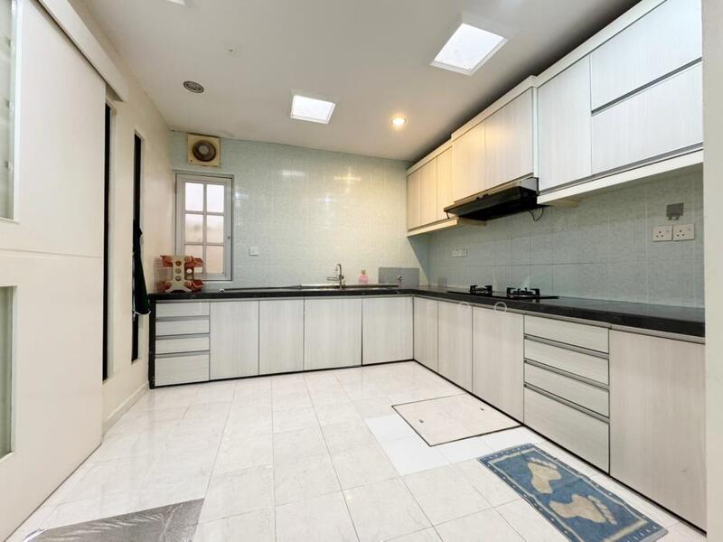 Untuk Dijual - Halaman Bukit Gambir