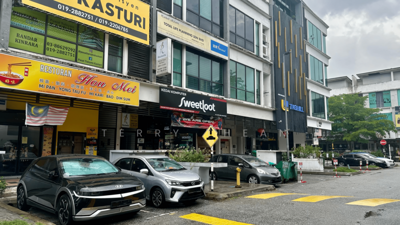 Untuk Dijual - 3 Sty Shop @ Bandar Kinrara 5 , Next to Giant & LRT Station