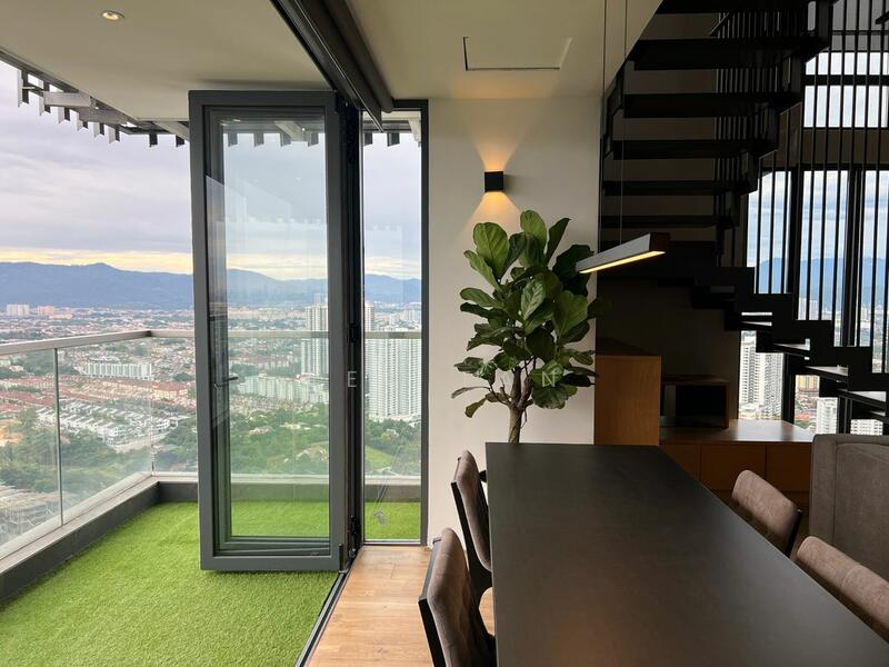 For Rent - Twy Duplex Condos