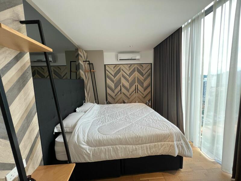 For Rent - Twy Duplex Condos