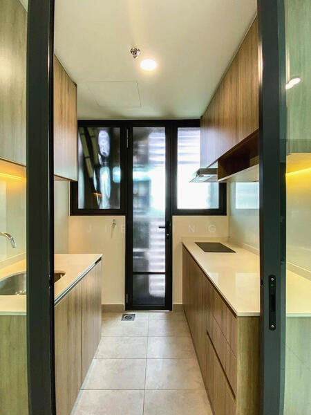 Untuk Disewa - Suasana @ Utropolis