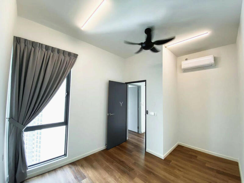 Untuk Disewa - Suasana @ Utropolis