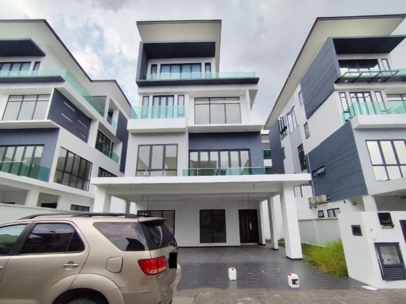 Bungalow for Sale in Shah Alam (Selangor) - Allen . - PropertyGuru.com.my