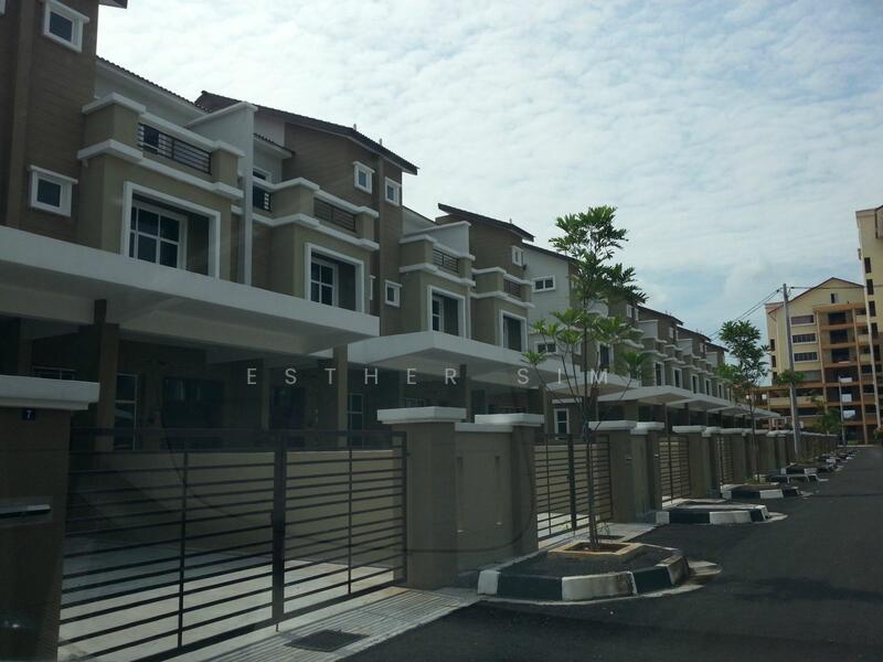 Untuk Dijual - Taman Merbau Indah, Sungai Dua