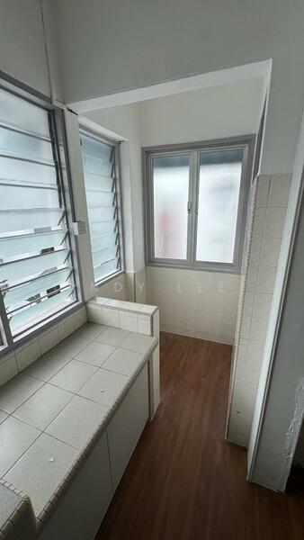 Untuk Dijual - Taman Lip Sin Block 1, 3 & 5