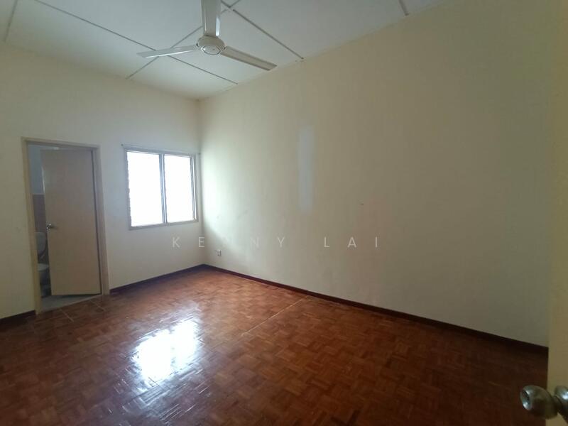 For Sale - Section 3 @ Bandar Mahkota Cheras