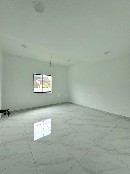 Semi-Detached House for Sale in Kampung Mahmoodiah (Johor Bahru) - Lesley Tan - PropertyGuru.com.my