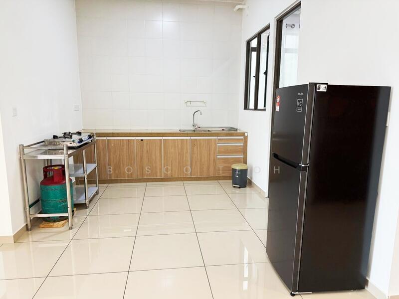 For Rent - Tree Sparina