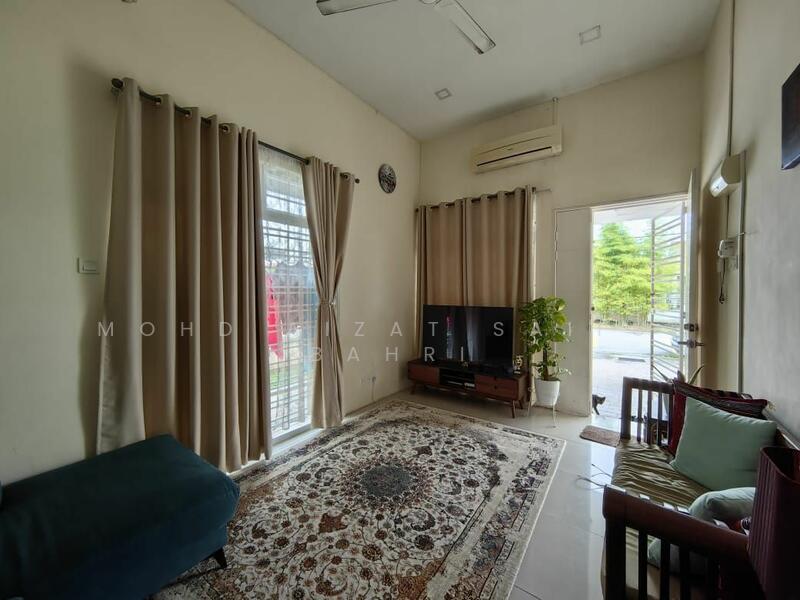 Semi-Detached House for Sale in Bandar Saujana Putra (Tanjong Duabelas) - Mohd Aizat Saiful Bahri - PropertyGuru.com.my