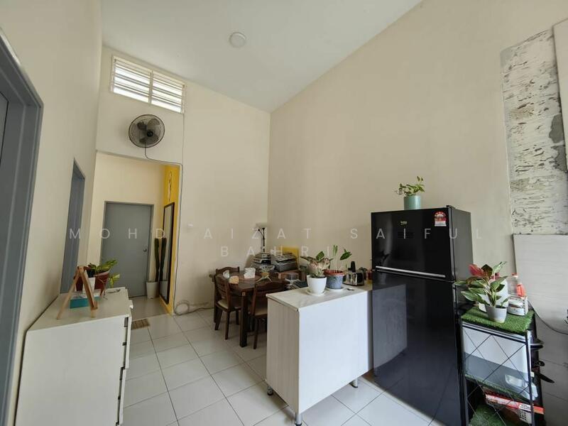Semi-Detached House for Sale in Bandar Saujana Putra (Tanjong Duabelas) - Mohd Aizat Saiful Bahri - PropertyGuru.com.my