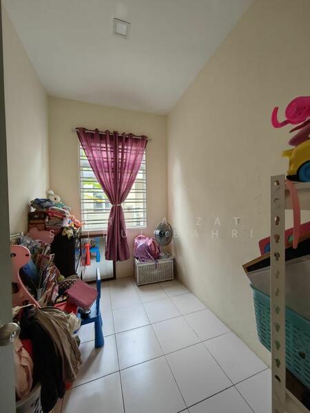 Semi-Detached House for Sale in Bandar Saujana Putra (Tanjong Duabelas) - Mohd Aizat Saiful Bahri - PropertyGuru.com.my