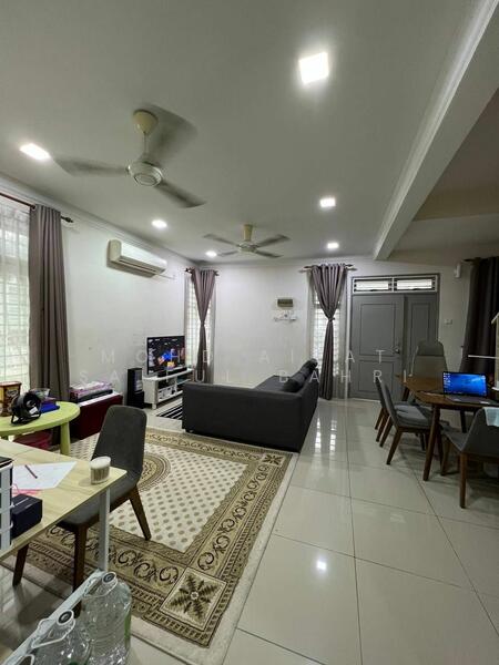 Semi-Detached House for Sale in Bandar Saujana Putra (Tanjong Duabelas) - Mohd Aizat Saiful Bahri - PropertyGuru.com.my