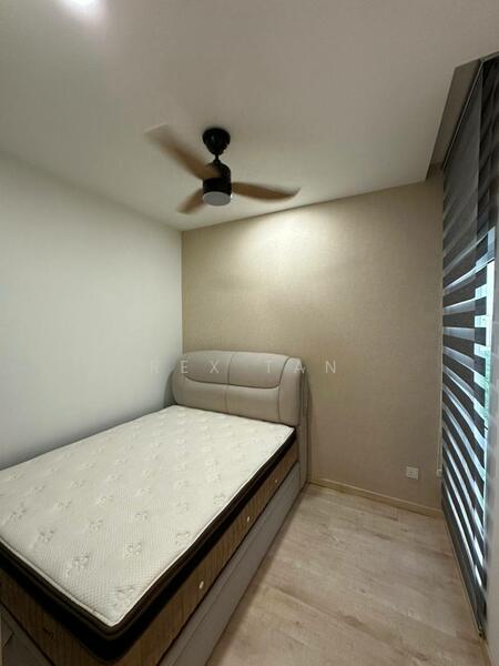 Untuk Disewa - The Holmes 1