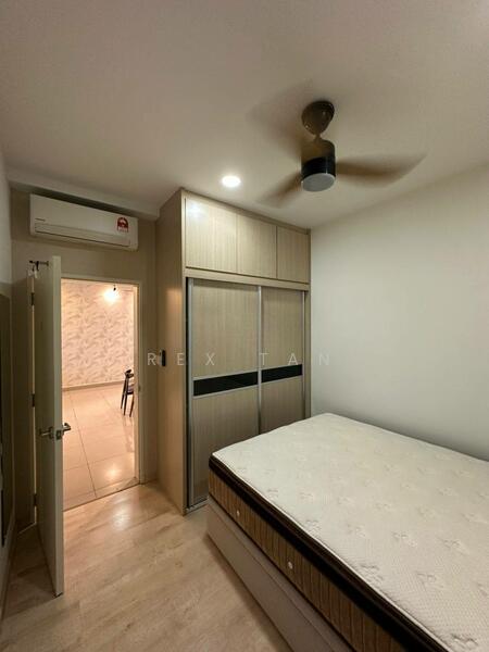 Untuk Disewa - The Holmes 1