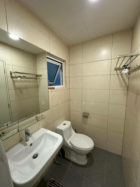 Untuk Disewa - The Holmes 1